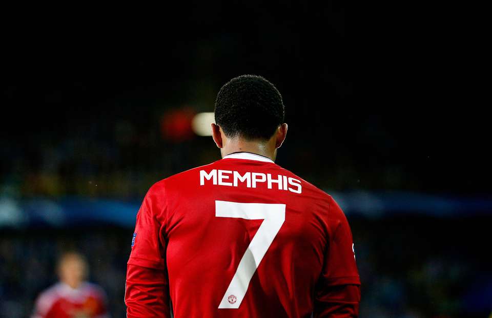 Manchester United's Memphis Depay dresses like a 'Peruvian flute