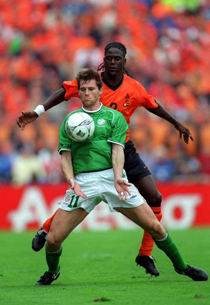 1 September 2001; Kevin Kilbane, Republic of Ireland, in action against Holland's Mario Melchiot. Republic of Ireland v Holland, World Cup Qualifier, Lansdowne Road, Dublin. Soccer. Picture credit; Brendan Moran / SPORTSFILE
