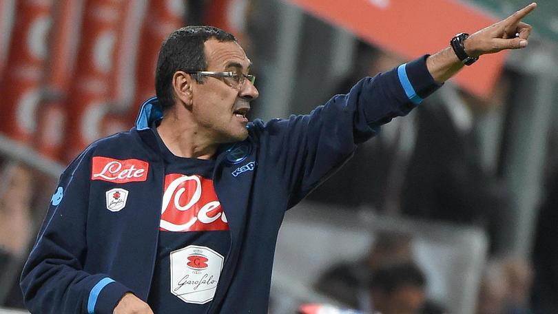 Napoli's head coach Maurizio Sarri gives instructions during the Serie A soccer match between AC Milan and Napoli at the Giuseppe Meazza stadium in Milan, Italy, 4 October 2015. ANSA/DANIEL DAL ZENNARO